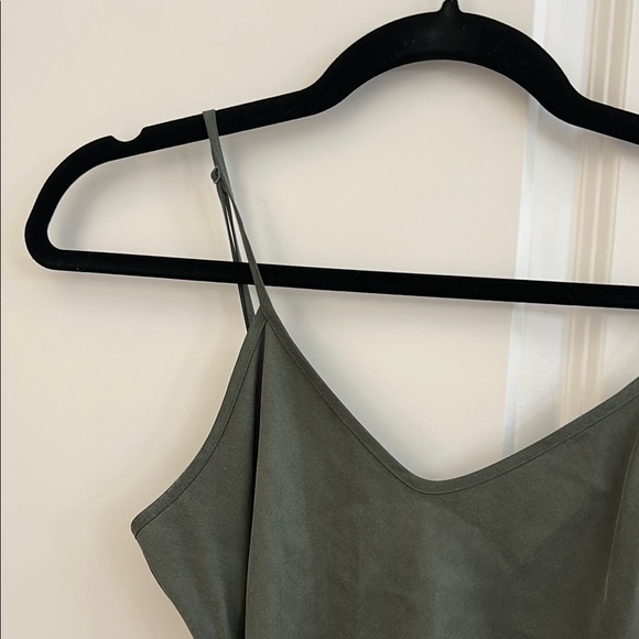 3PK Club Monaco Stylish Women's Tank Top Set - Picture 7 of 13